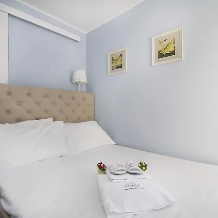 Stresa Dolce Casa アパート ストレーザ