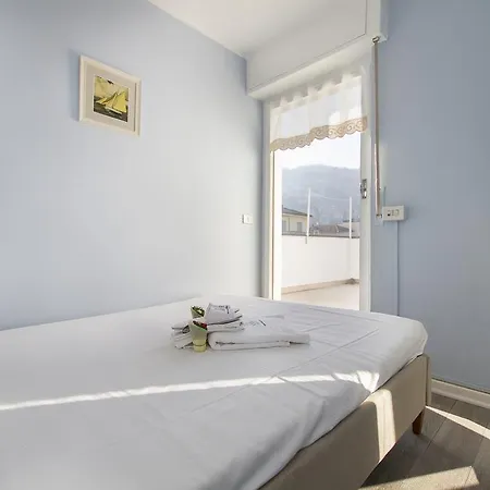 Stresa Dolce Casa アパート ストレーザ